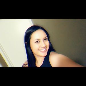 Meet your Posher, Adriana